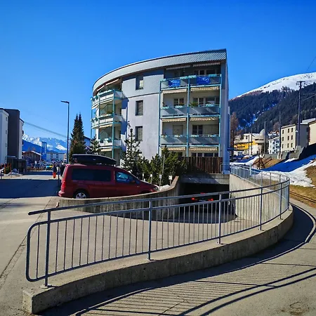 Apartment Grosszuegige 3 Schlafzimmer Mit Privatem Garten Neben Jakobshornbahn Davos