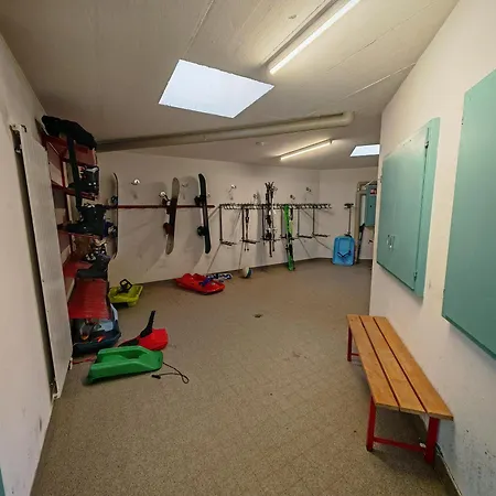 Apartment Grosszuegige 3 Schlafzimmer Mit Privatem Garten Neben Jakobshornbahn Davos