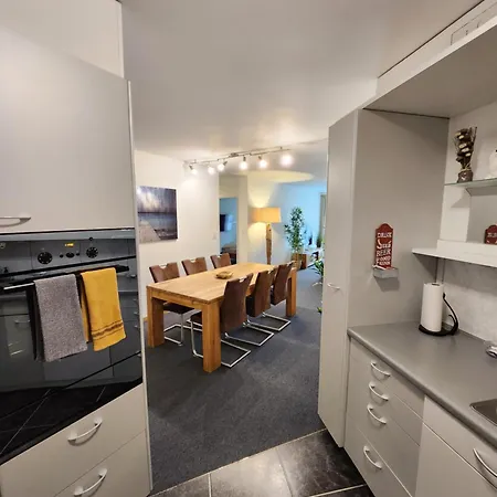 Grosszuegige 3 Schlafzimmer Mit Privatem Garten Neben Jakobshornbahn Apartment *