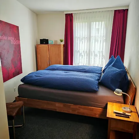 Grosszuegige 3 Schlafzimmer Mit Privatem Garten Neben Jakobshornbahn Apartment Davos