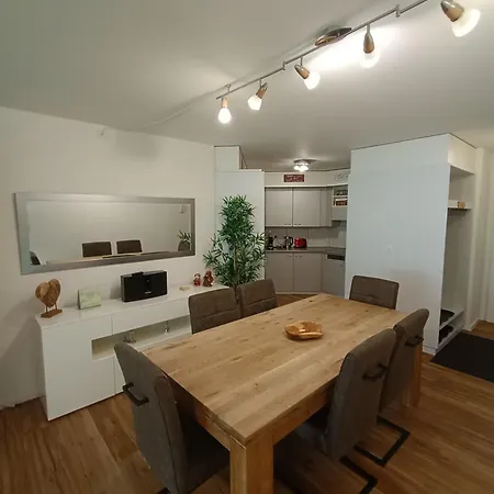 Grosszuegige 3 Schlafzimmer Mit Privatem Garten Neben Jakobshornbahn Apartment *