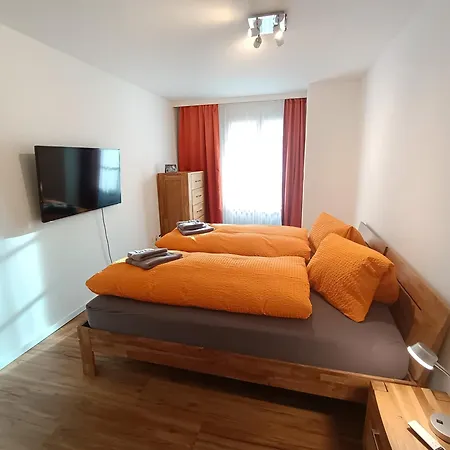 Grosszuegige 3 Schlafzimmer Mit Privatem Garten Neben Jakobshornbahn Apartment