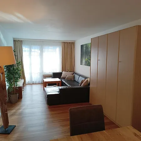 Apartment Grosszuegige 3 Schlafzimmer Mit Privatem Garten Neben Jakobshornbahn