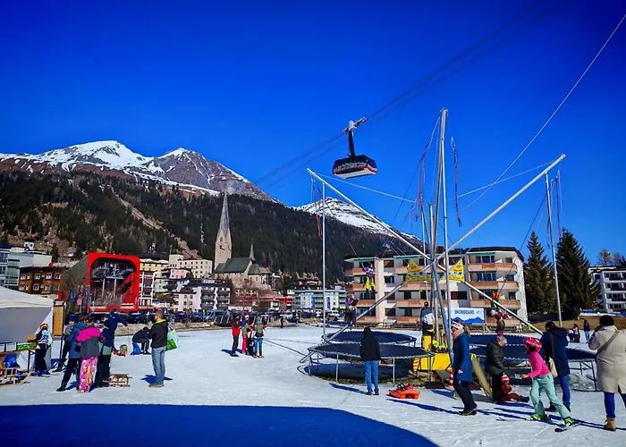 Apartment Fuer 8 Pers Neben Talstation Jakobshorn Skipiste 3 Schlafzimmer Privater Garten Vollausgestattete Kueche