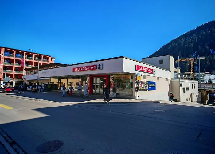 Apartment Fuer 8 Pers Neben Talstation Jakobshorn Skipiste 3 Schlafzimmer Privater Garten Vollausgestattete Kueche