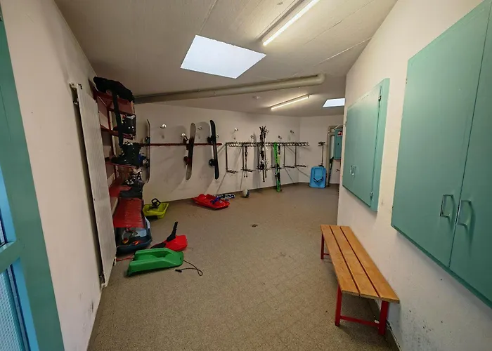 Apartment Fuer 8 Pers Neben Talstation Jakobshorn Skipiste 3 Schlafzimmer Privater Garten Vollausgestattete Kueche Davos