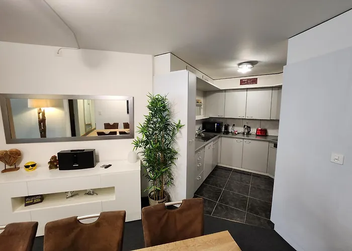 Apartment Fuer 8 Pers Neben Talstation Jakobshorn Skipiste 3 Schlafzimmer Privater Garten Vollausgestattete Kueche